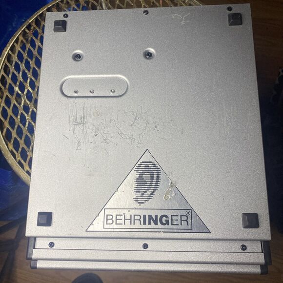 Behringer Eurorack MX 802A-ULN 8-Channel  No Power Supply - Picture 6 of 7